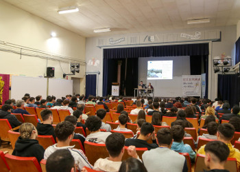 Más de doscientas personas acuden a las jornadas sobre energía y cambio climático impulsadas por la Diputación de Badajoz en ocho municipios de la provincia.jpg