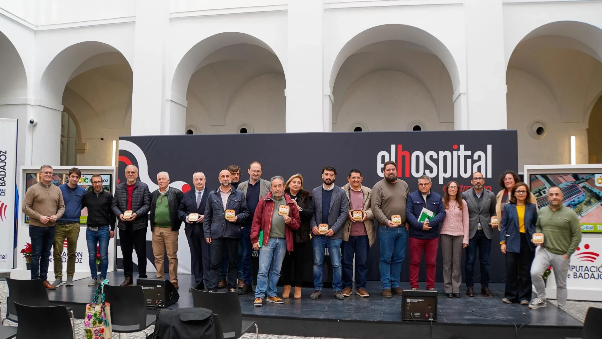 Imagen La Diputación de Badajoz expone los avances del proyecto OTC Provincial de Badajoz en materia de energía comunitaria
