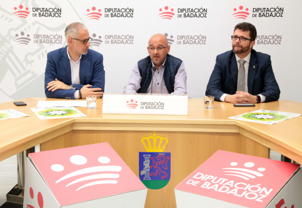 Imagen: Herrera del Duque celebra la 8ª Feria Ganadera y Agroturística de la Siberia