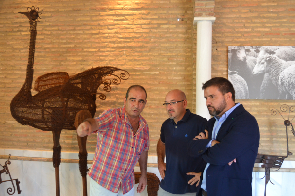 Imagen: El pabellón de la Diputación de Badajoz estrena la exposición 'Bravo por el reciclaje'