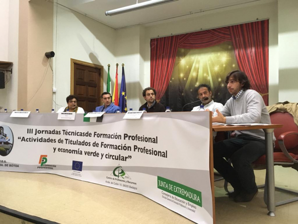 Imagen: Diputación de Badajoz presente en las III Jornadas Técnicas “Actividades de Titulados en Formación P...