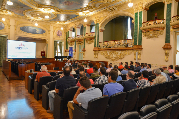 Imagen: Primera reunión de coordinación entre Diputación de Badajoz y las empresas adjudicatarias de los lot...
