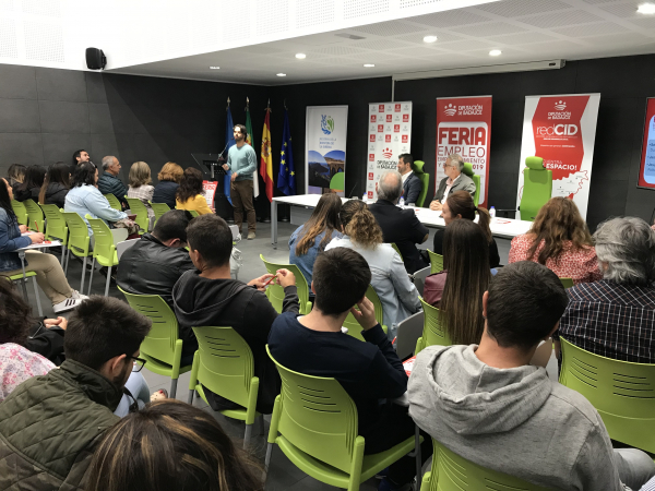 Imagen: Herrera del Duque acoge una nueva edición de las Ferias de Empleo, Emprendimiento y Empresa con la i...