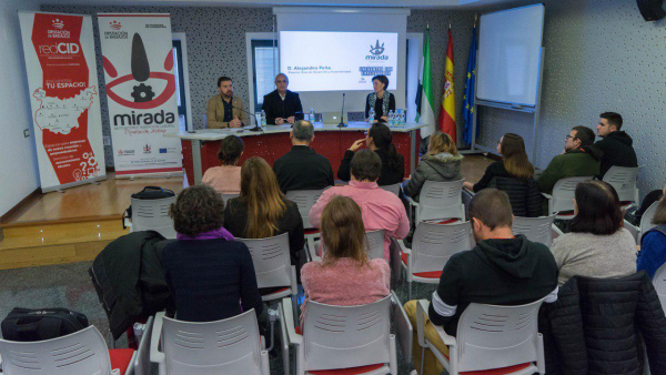 Imagen: Celebrado en Zafra un Encuentro con Empleadores con  representantes de sectores de la Hostelería y d...