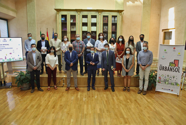 Imagen: Ocho municipios son los primeros de la provincia en suscribir el Pacto de las Alcaldías para el Clim...