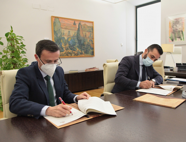 Imagen: La Diputación de Badajoz y MicroBank firman un convenio de colaboración para incentivar el autoemple...