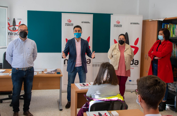 Imagen: Inaugurado en Puebla de la Calzada un curso de Actividades Auxiliares de Almacén impulsado por la Di...