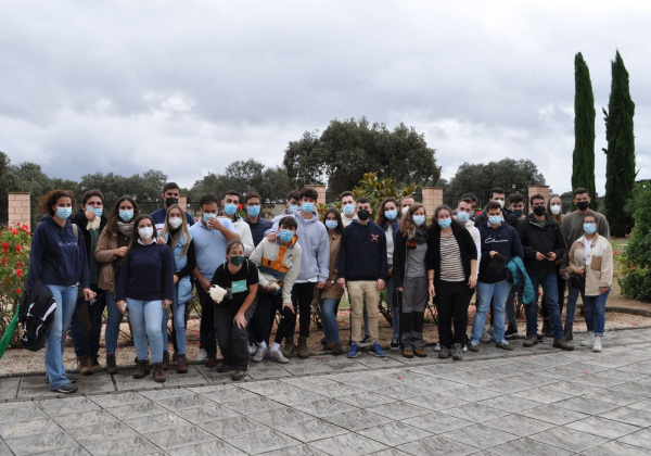 Imagen: El proyecto pionero ‘Lana Regenerativa para mantener viva la dehesa’ que pone en valor los recursos...