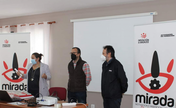 Imagen: Apertura de la nueva acción formativa en ‘Actividades auxiliares de almacén’ en Santa Amalia