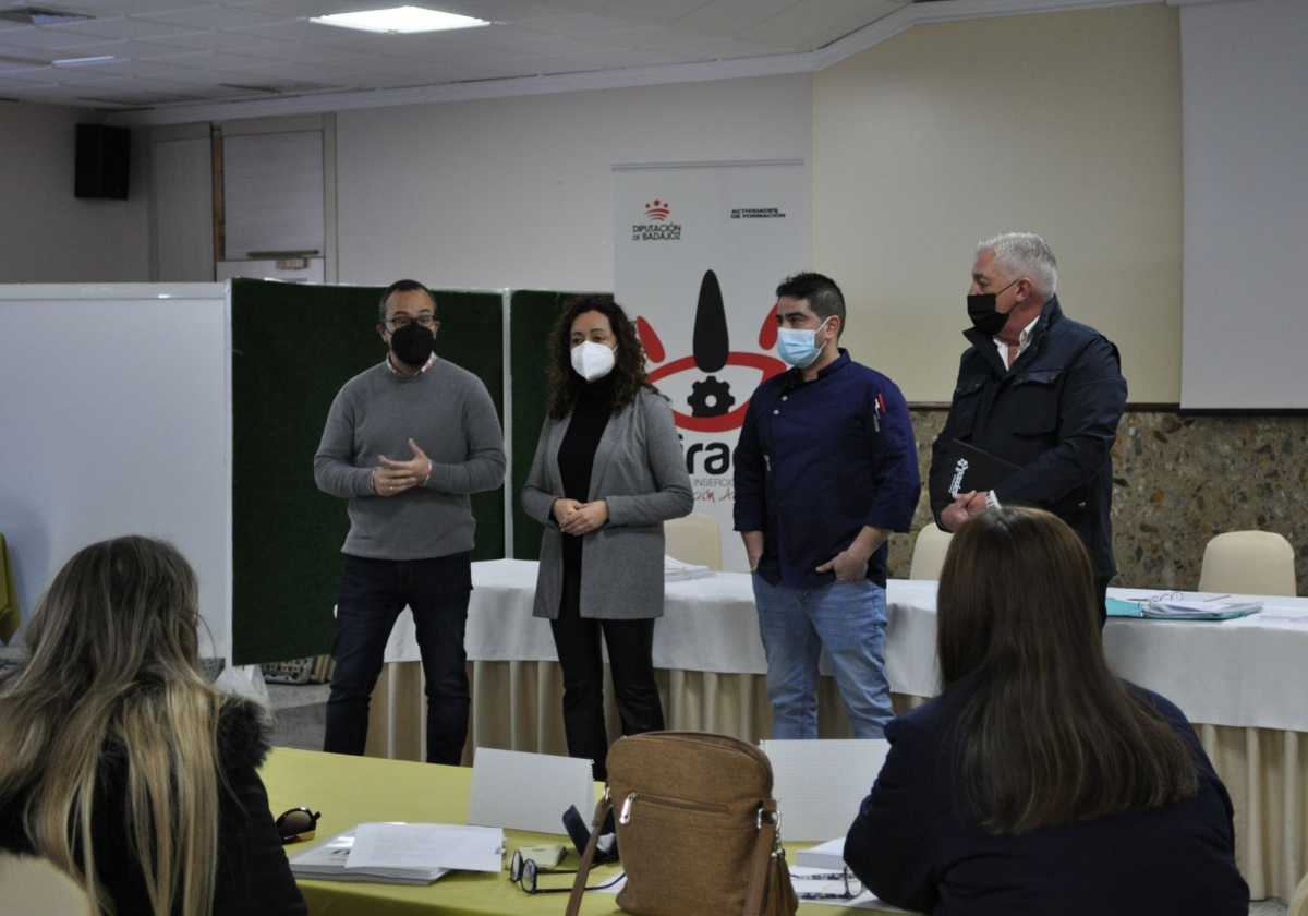 Se inicia en Jerez de los Caballeros la acción formativa de ‘Operaciones básicas de cocina y cocina autóctona creativa’