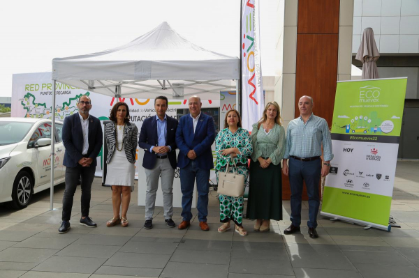 Imagen: Diputación de Badajoz está presente en Ecomuevex, evento de movilidad sostenible que se celebra en e...