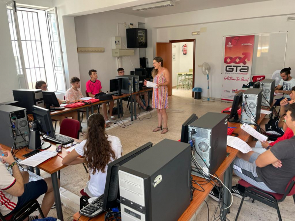 Imagen: Finaliza en Zahínos la acción formativa de ‘‘Socorrismo en Instalaciones Acuáticas”