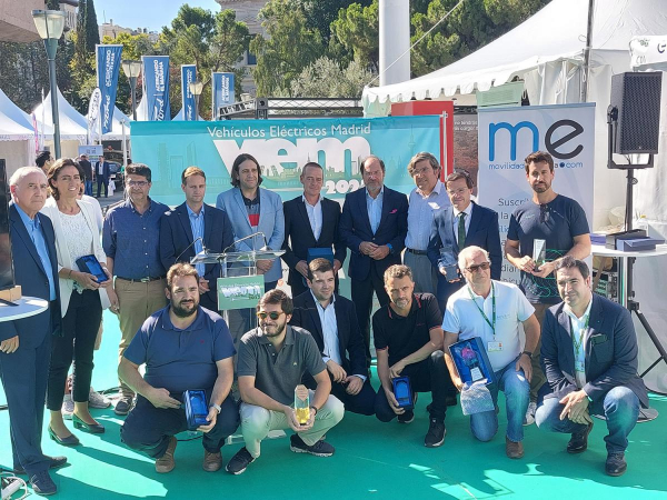 Imagen: Reconocimiento nacional a la Diputación de Badajoz de los usuarios por su promoción del vehículo elé...