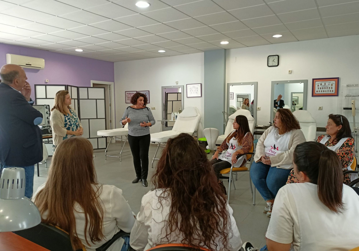 Clausura de la acción formativa de “Servicios Auxiliares de Estética’’ en Usagre