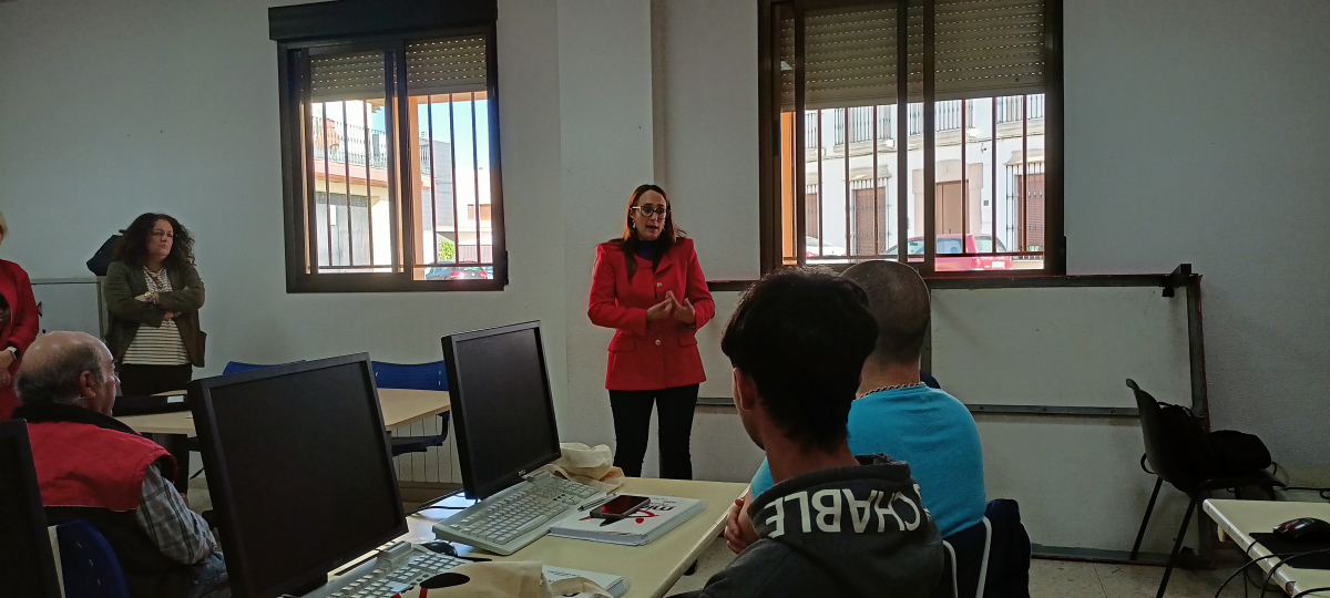 Comienza en Aceuchal el curso de formación de ‘Olivicultura, Poda de Olivos y su Comercialización’