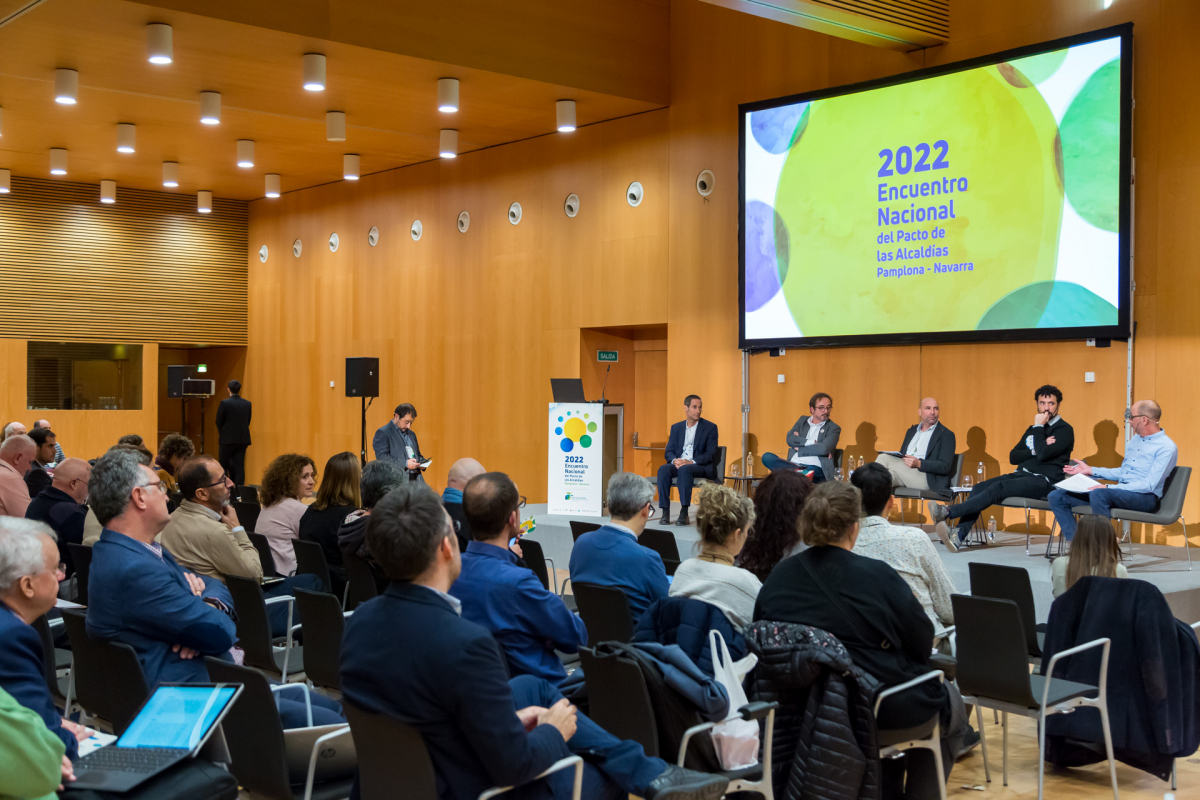 La Diputación de Badajoz ha participado en el Encuentro Nacional del Pacto de las alcaldías por el Clima y la Energía celebrado en Pamplona