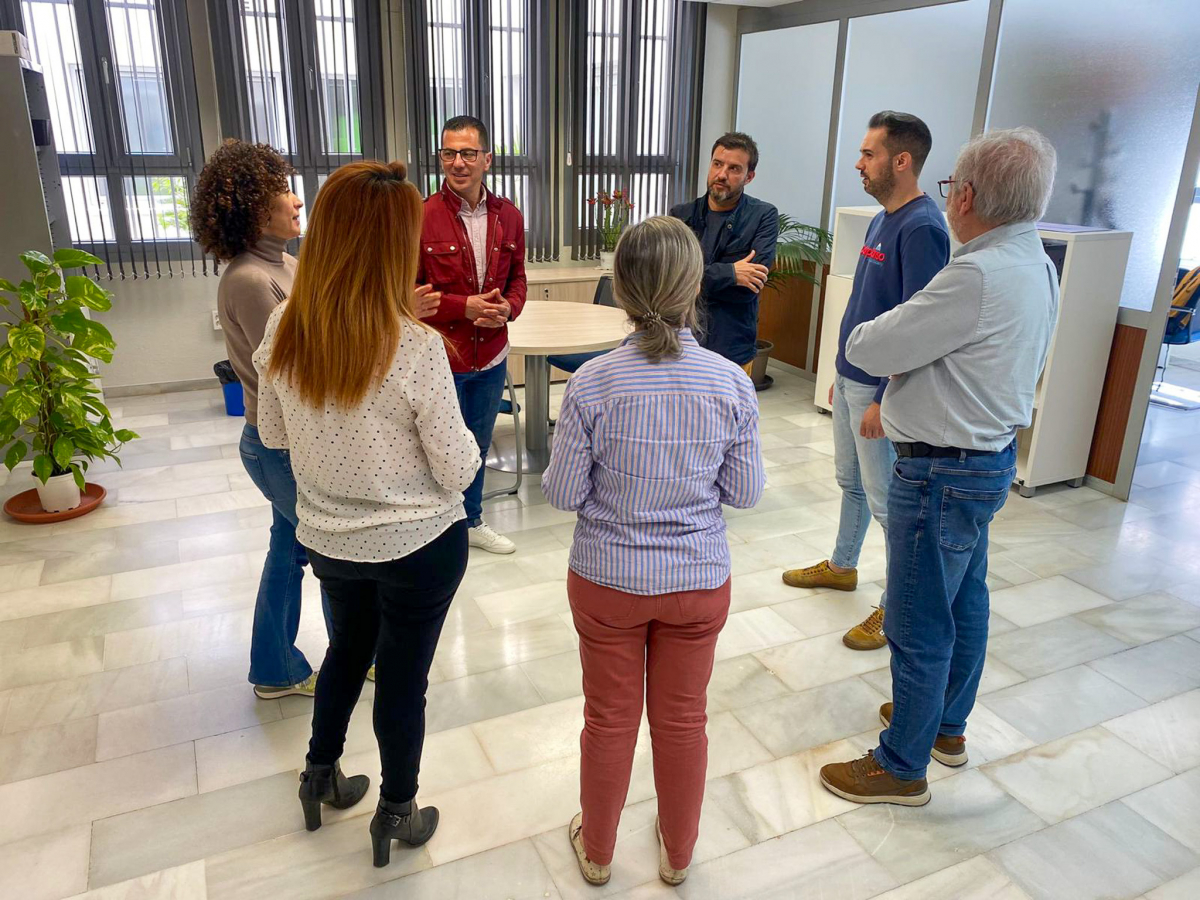 Raúl Jareño inicia su actividad como diputado de Transición Ecológica conociendo a su nuevo equipo de trabajo