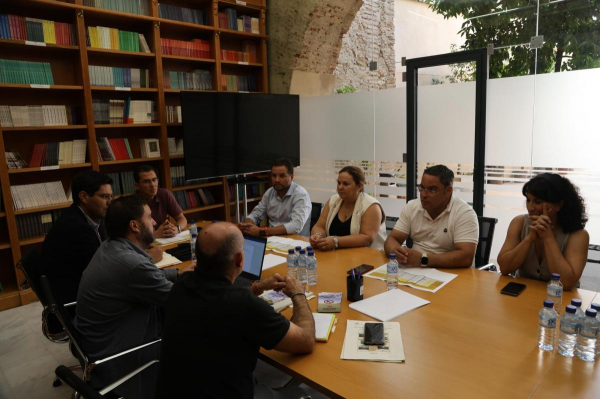 Imagen: 22 municipios de las Vegas Altas se han beneficiado por cuarto año consecutivo del Plan de lucha con...