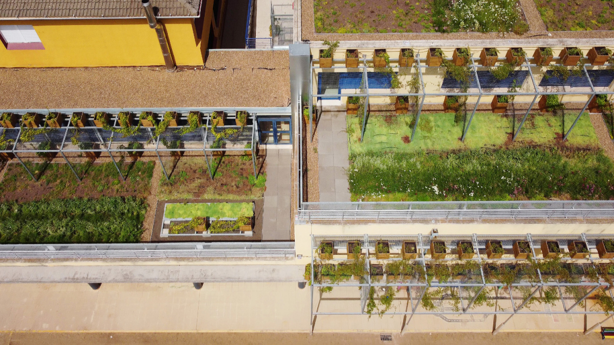 La Diputación de Badajoz y el Ayuntamiento de Solana de los Barros firman un convenio para el mantenimiento de los prototipos del proyecto LIFE MyBuildingisGreen