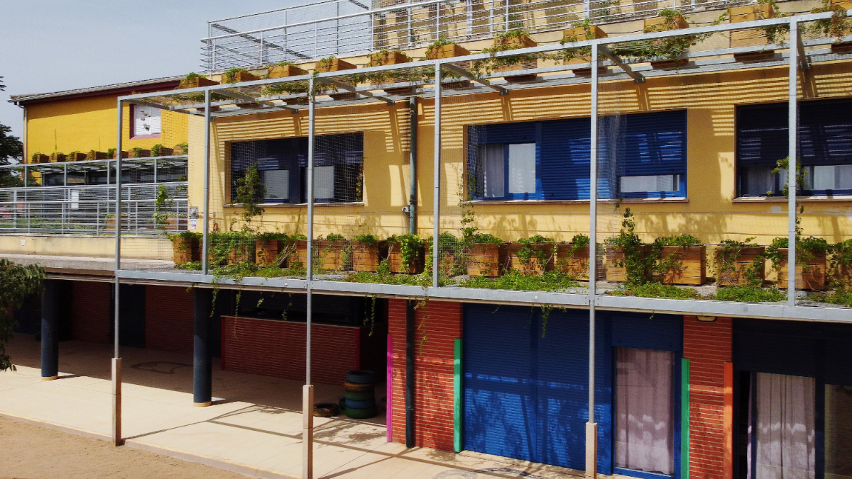 La Diputación de Badajoz y el Ayuntamiento de Solana de los Barros firman un convenio para el mantenimiento de los prototipos del proyecto LIFE MyBuildingisGreen